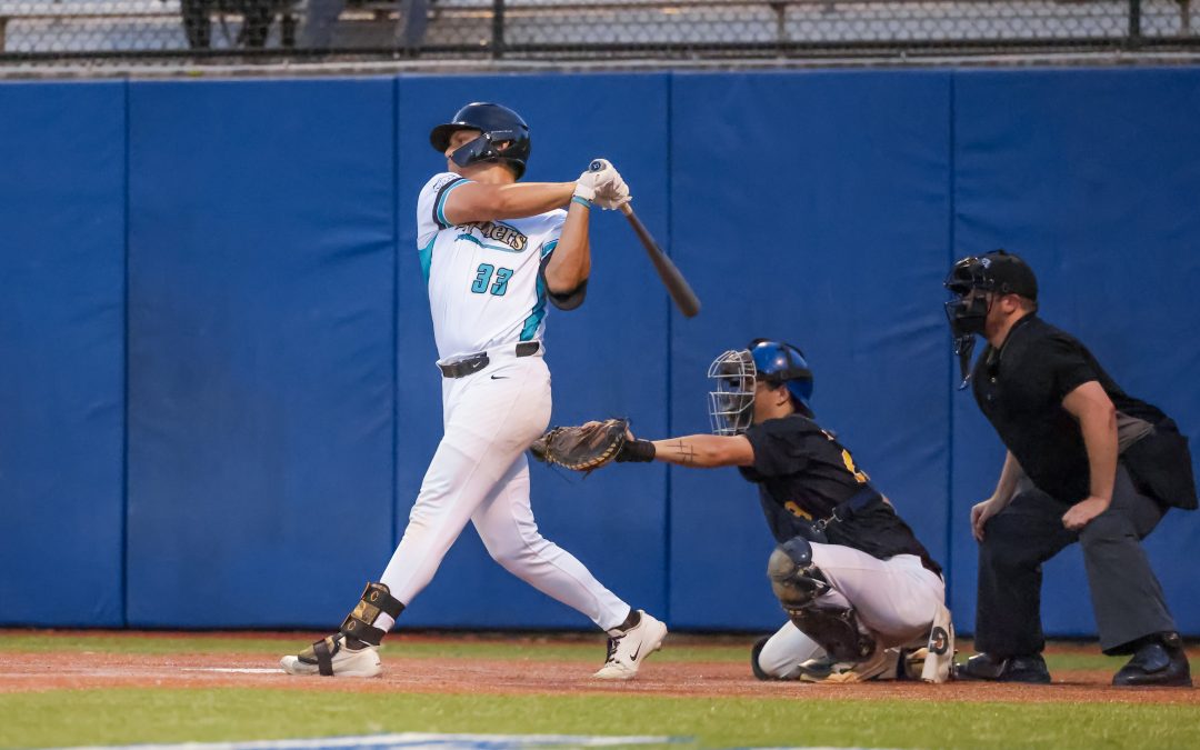 Bidoglio’s 8th-Inning Blast Clips Owls’ Wings to Seal 4-2 Victory